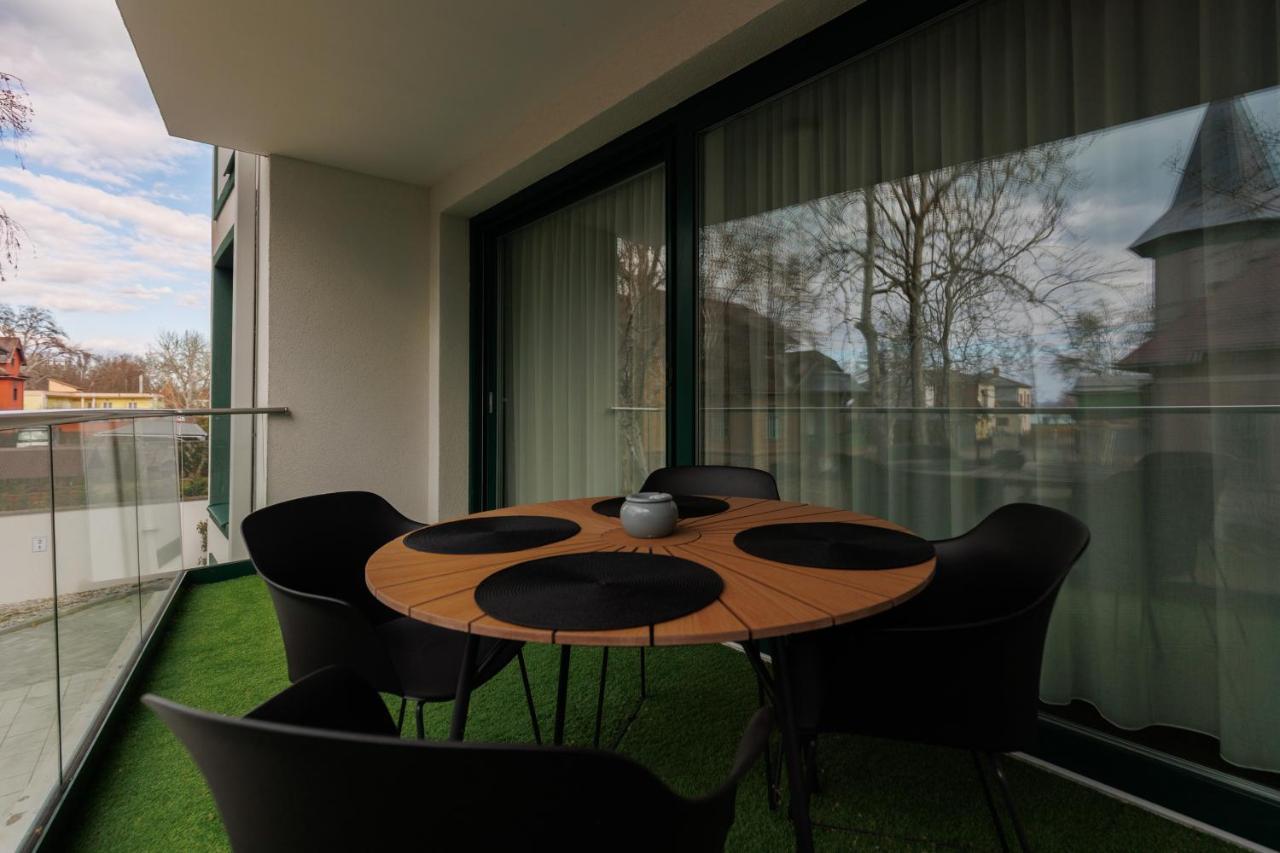 Villa Bauhaus Wellness Apartman 102 シオーフォク エクステリア 写真