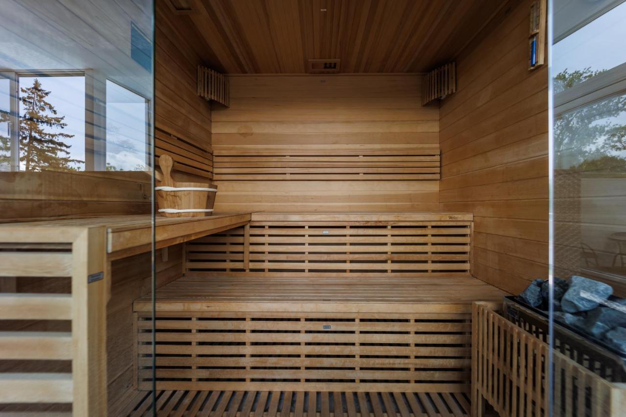 Villa Bauhaus Wellness Apartman 102 シオーフォク エクステリア 写真