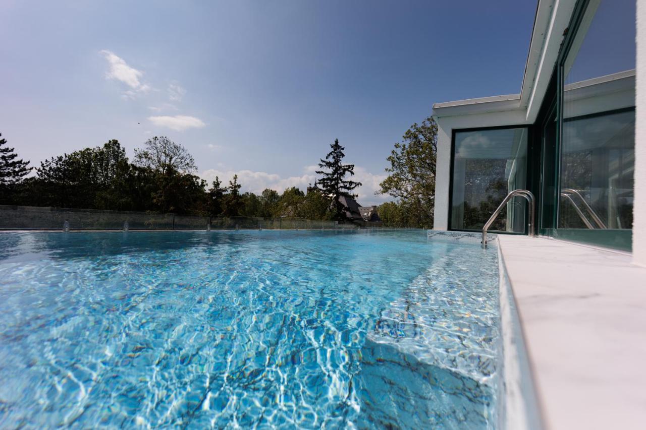 Villa Bauhaus Wellness Apartman 102 シオーフォク エクステリア 写真